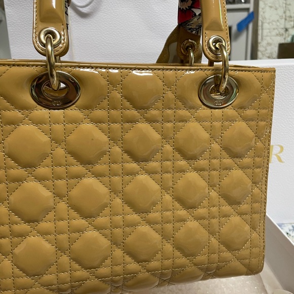 Authentic Lady Dior Medium Handbag - Picture 5 of 16